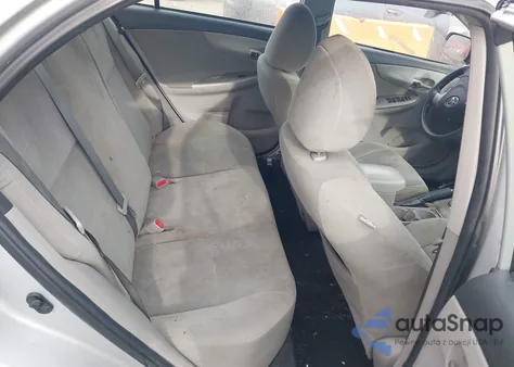 2013 Toyota Corolla Le z USA, uszkodzony, nr VIN 2T1BU4EE3DC921682